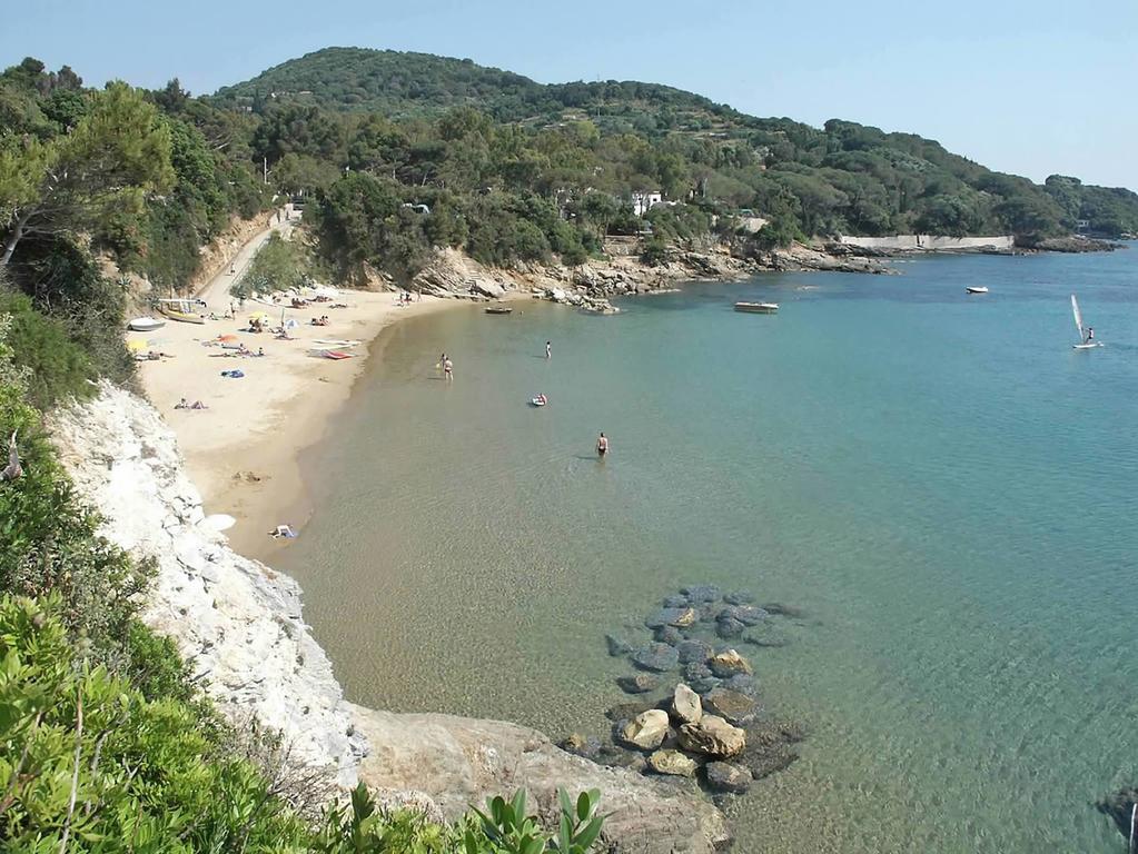 Отель Camping Europa 2 Каполивери Экстерьер фото